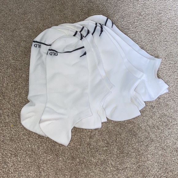 Old Navy Ankle White Athletic Women’s Socks (OS) - Picture 2 of 2
